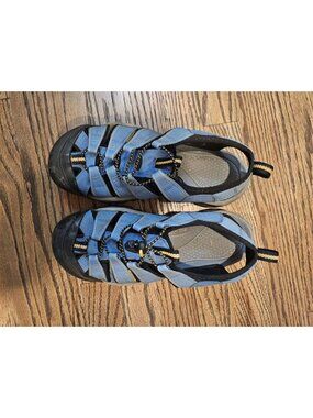 Unisex Keen Sandals W-10 M-8.5